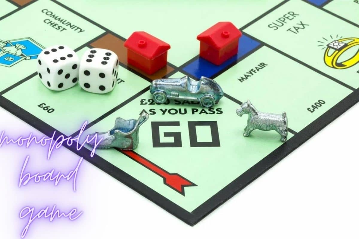 monopoly board game (1)